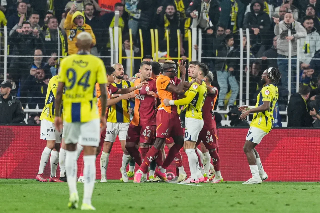 Okan Buruk'a saldıran Jose Mourinho PFDK'ya sevk edildi! İşte bekleyen cezalar...
