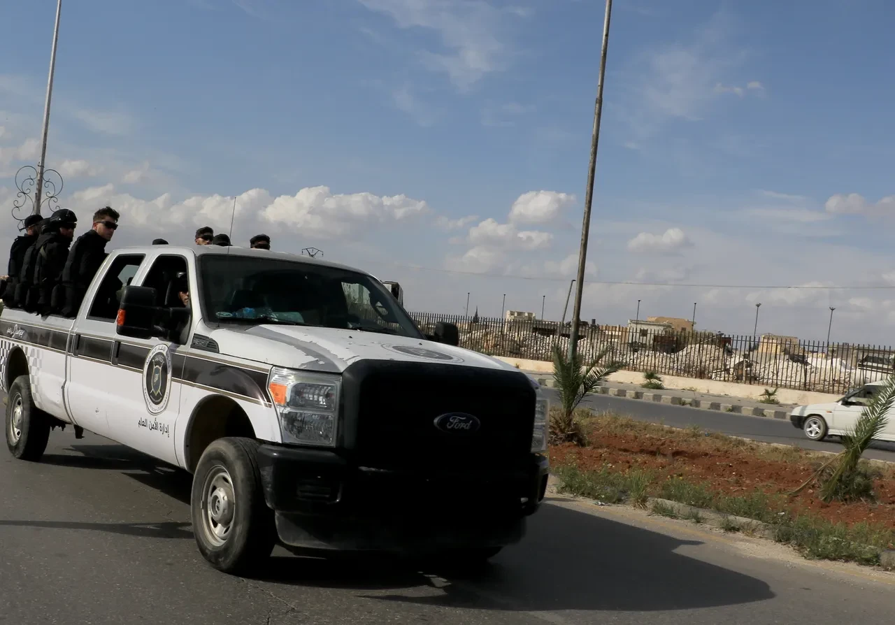 PKK/YPG Halep'ten çekiliyor! Konvoy halinde şehri terk ettiler