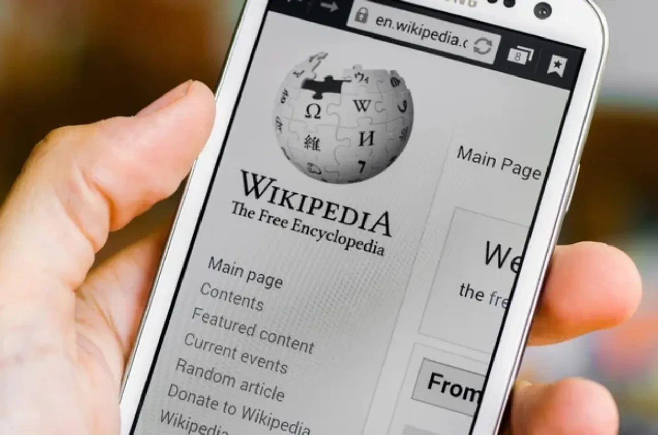 Wikipedia'nın başı dertte: Yapay zeka botları bant genişliğini tüketiyor