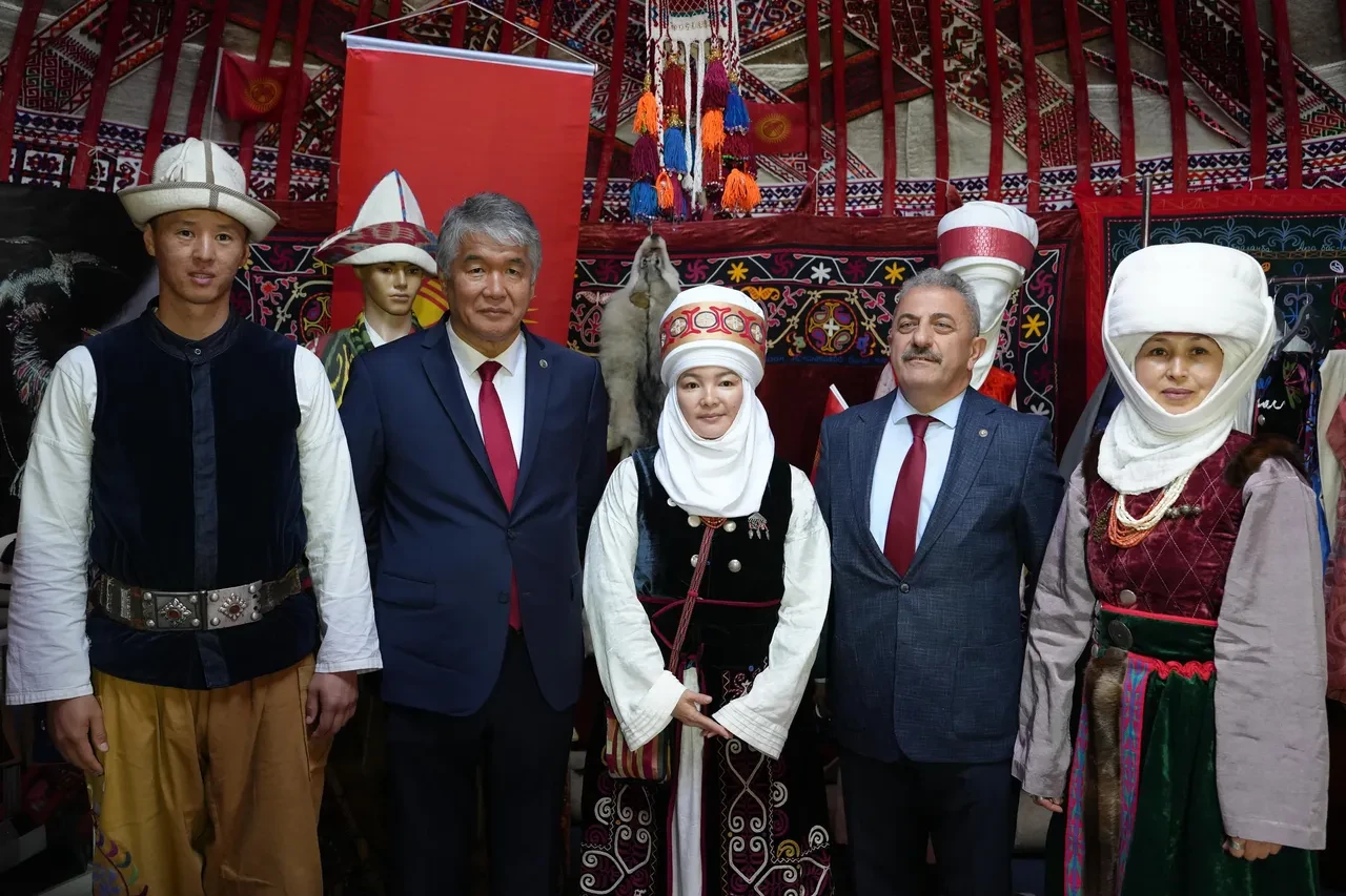 Hazar’ın kıyısında kültür, Sanat ve Kardeşlik Buluşması