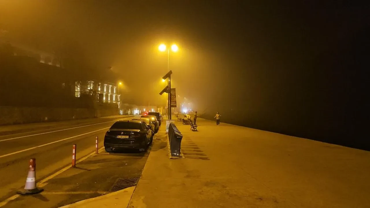 İstanbul'da boğaz trafiğine sis engeli: Kıyı Emniyeti Genel Müdürlüğü duyurdu!