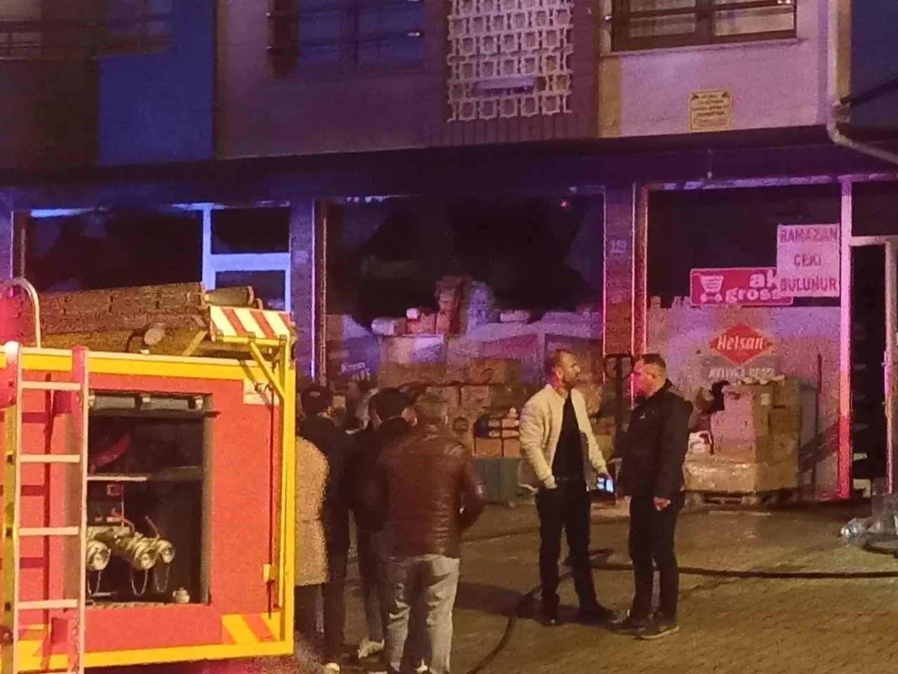 Konya’da facia: Market yangınında bir çocuk yaşamını yitirdi