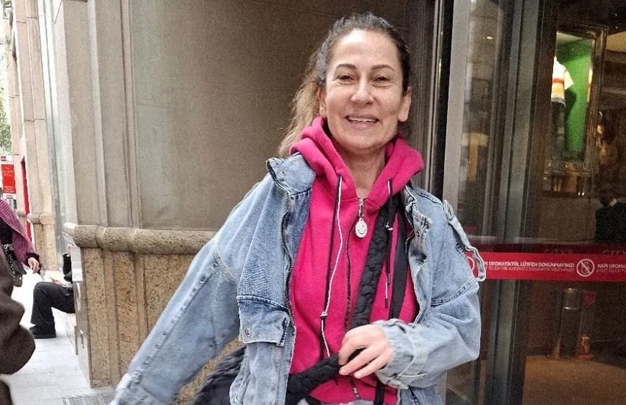 Nur Gürkan yıllar sonra ortaya çıktı! Fatma Girik ve Kemal Sunal ile ilgili anılarını ilk kez anlattı!