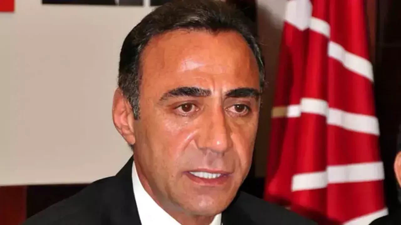 Özgür Özel'e ikinci rakip! Berhan Şimşek CHP Genel Başkanlığına aday oldu