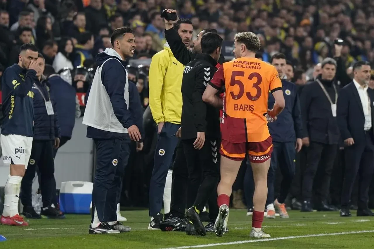 Son dakika | PFDK Fenerbahçe Galatasaray derbisinin cezalarını açıkladı!