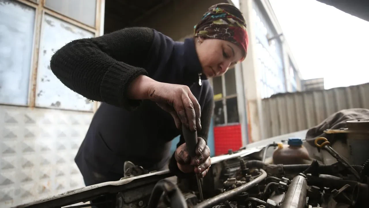 Togg’un yeni ustaları kadınlar! Sanayide ezber bozan dönüşüm