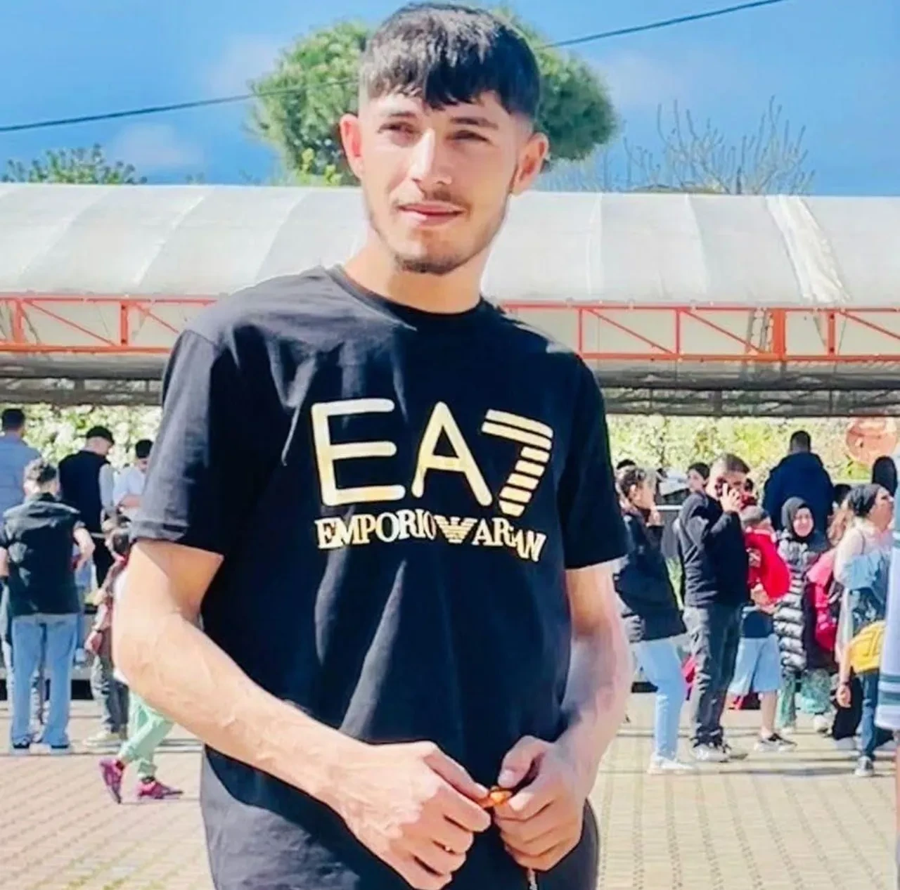 Dehşete düşüren cinayet! Kan izlerini takip edince kardeşinin cesedini buldu