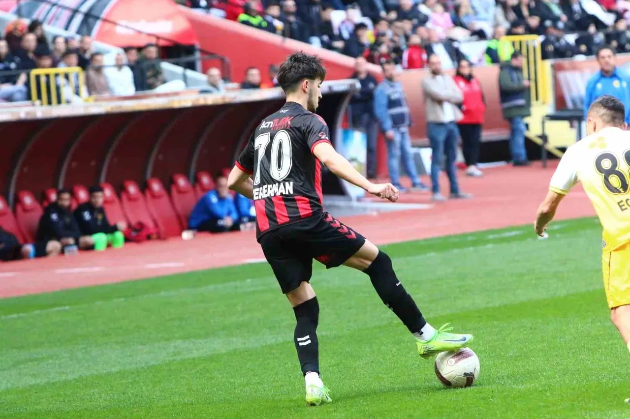 Eskişehirspor maçı saat kaçta, hangi kanalda? Bugün Tarsus İdman Yurdu ile deplasmanda karşılaşacak