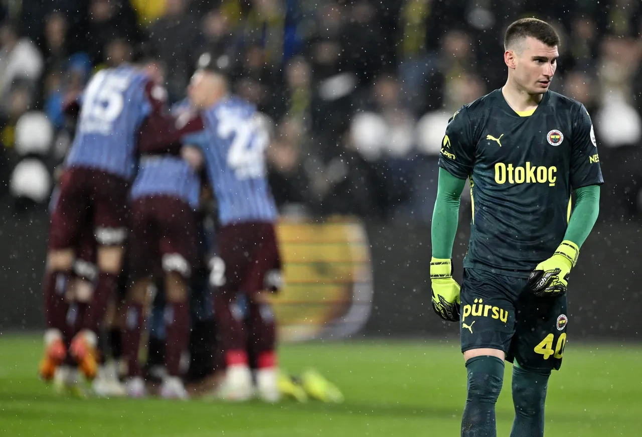 Fenerbahçe Trabzonspor'u geriye düştüğü maçta 4-1 mağlup etti! Talisca hattrick yaptı