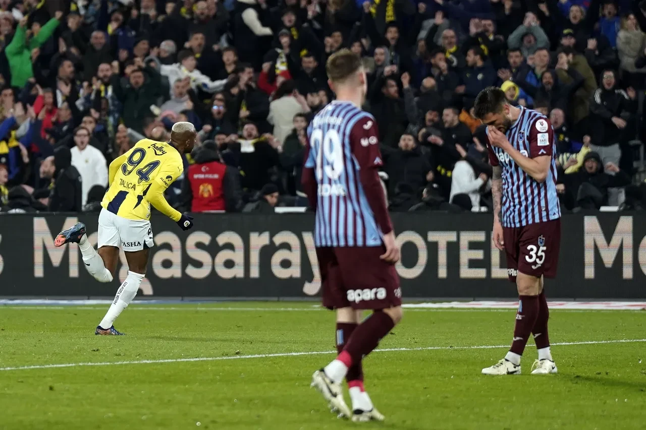 Fenerbahçe Trabzonspor maç sonucu kaç kaç? Fenerbahçe fırtınayı devirdi