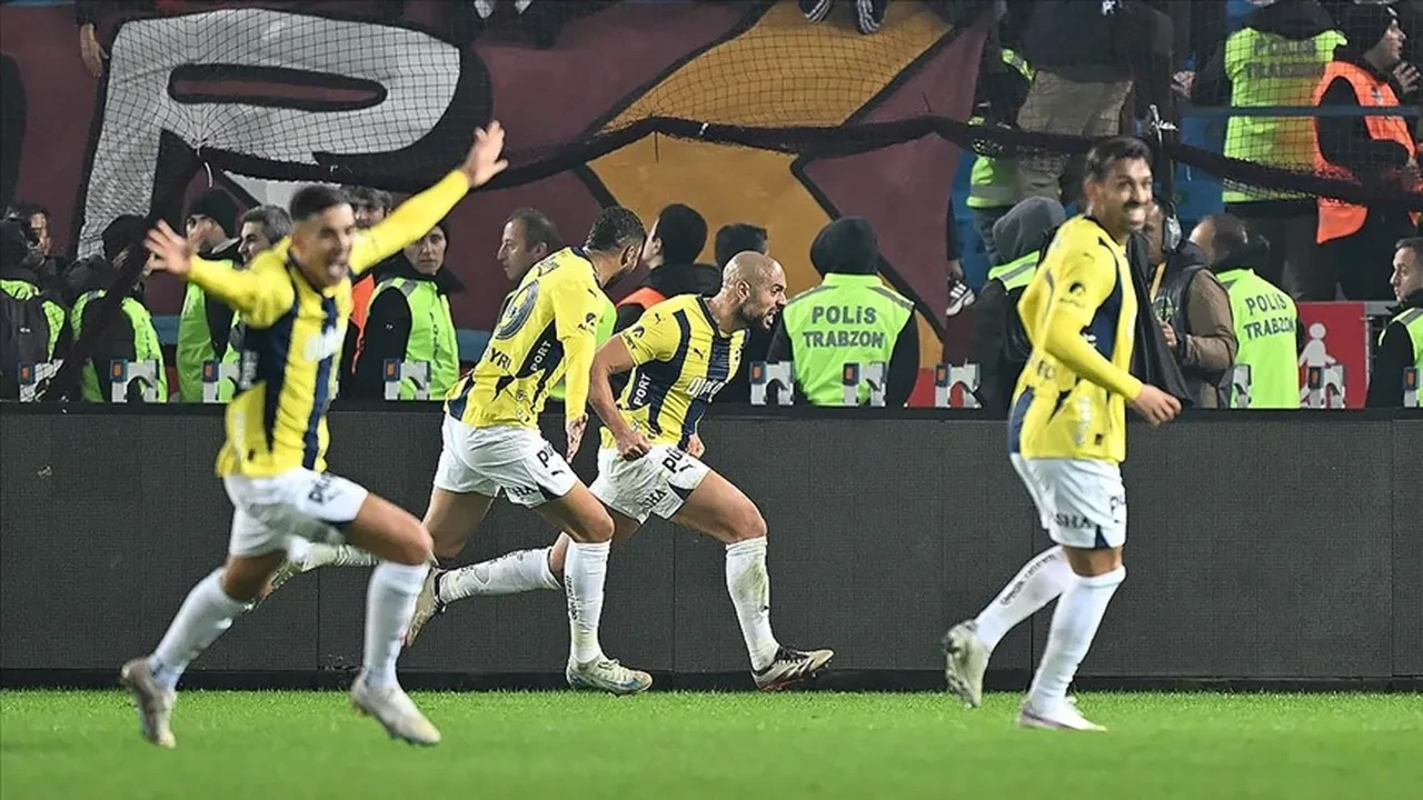 Fenerbahçe Trabzonspor maçında kimler eksik, cezalı, sakat? Fenerbahçe'de sarı kart sınırında 5 isim var!