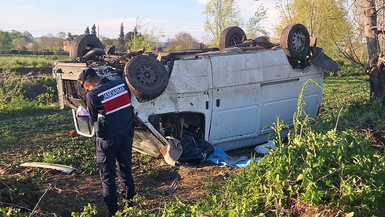 Samsun’da minibüs takla attı: Ölü ve yaralılar var!