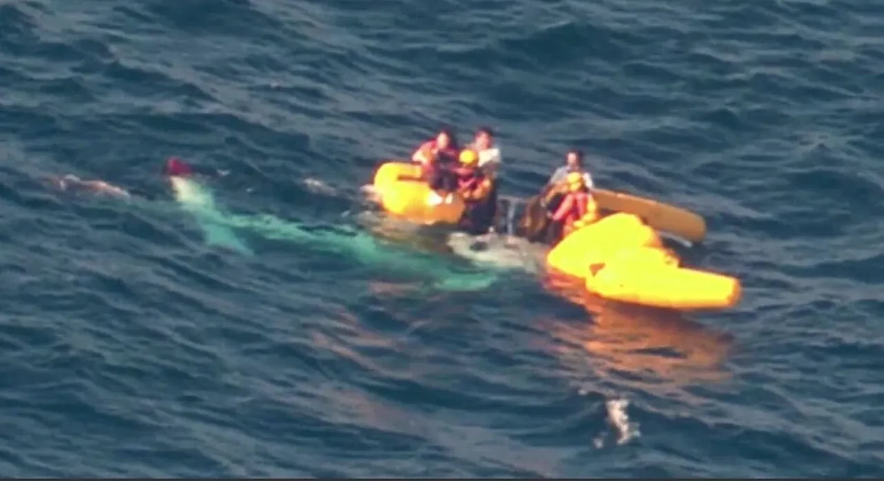 Japonya’da helikopter faciası! Kalkıştan 10 dk sonra denize düştü: 3 ölü