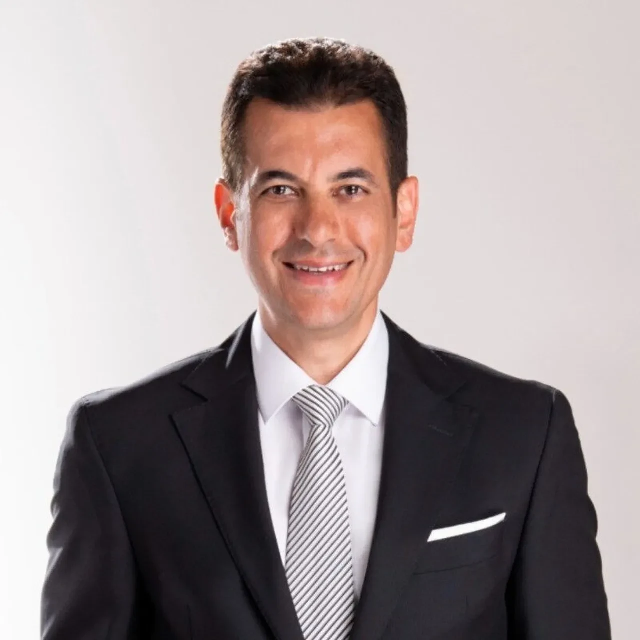 Özgür Kölükfakı kimdir? Ülker'de CEO'luk görevine getirildi