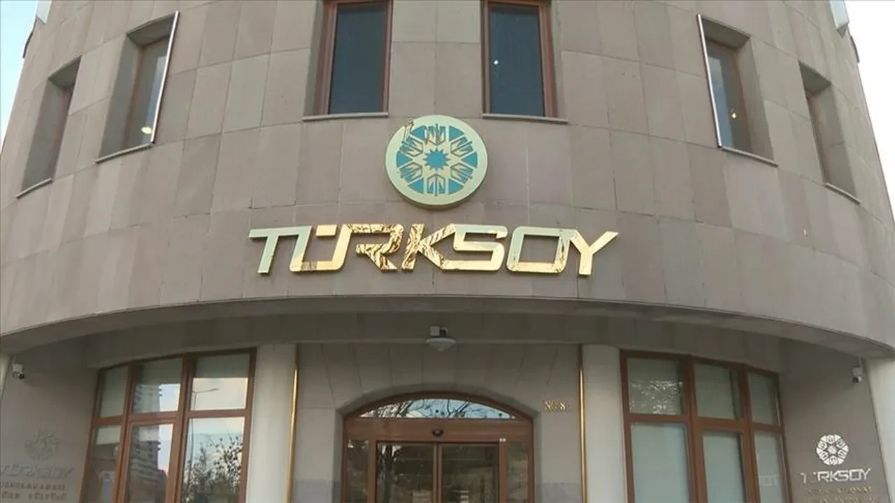 Türk Dünyasının kalbi Aktau'da atıyor! Görkemli açılış töreni ile kültür yolculuğu başladı