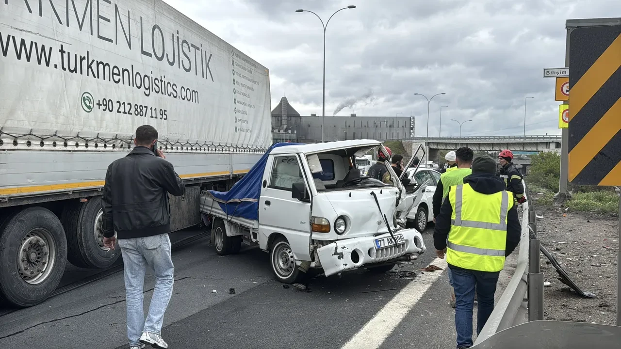 Anadolu Otoyolu'nda feci kaza! 4 araç birbirine girdi! Ankara istikameti kapatıldı