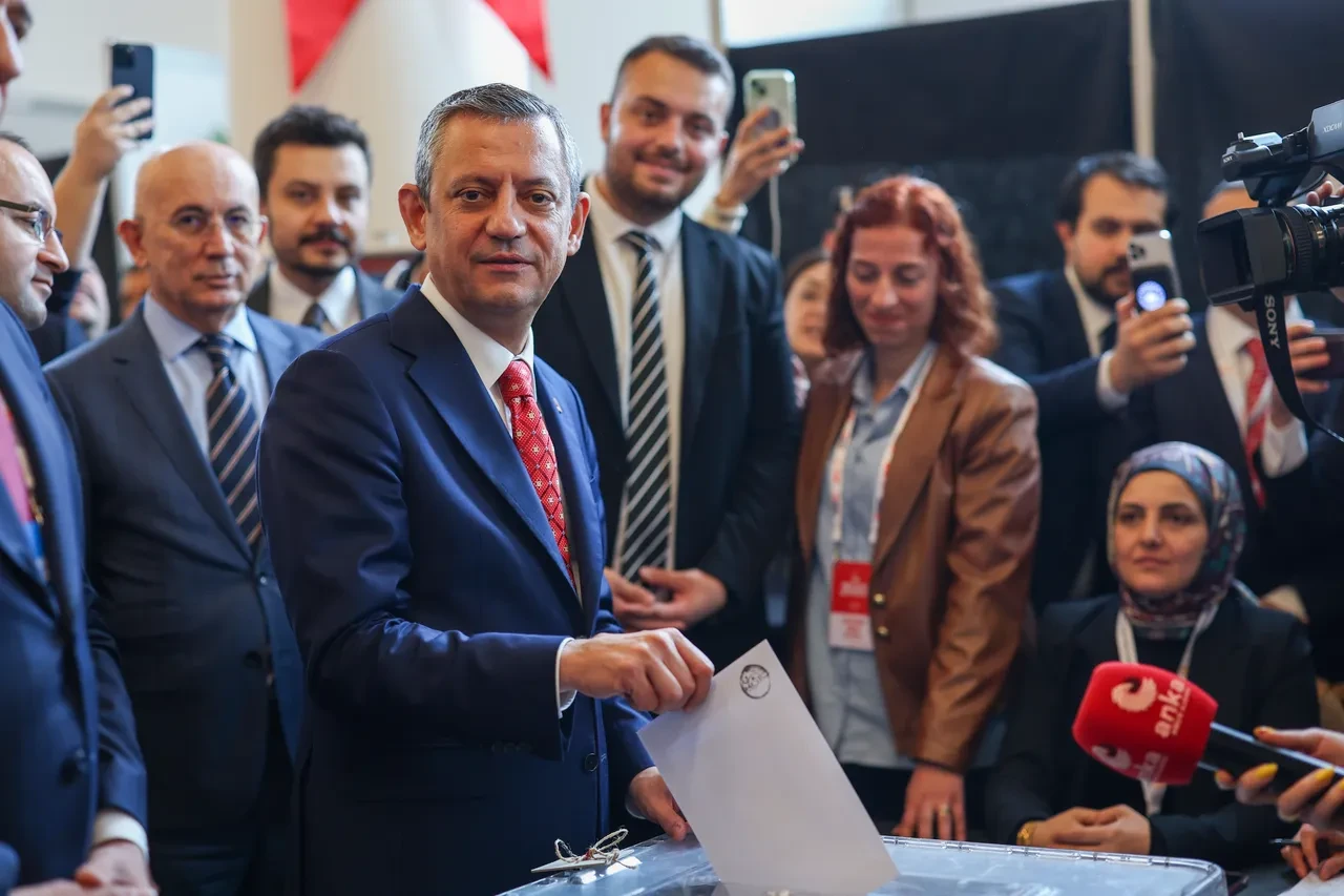 CHP'de fırtına dinmiyor! Özgür Özel'in seçildiği kongreye itiraz başvurusu