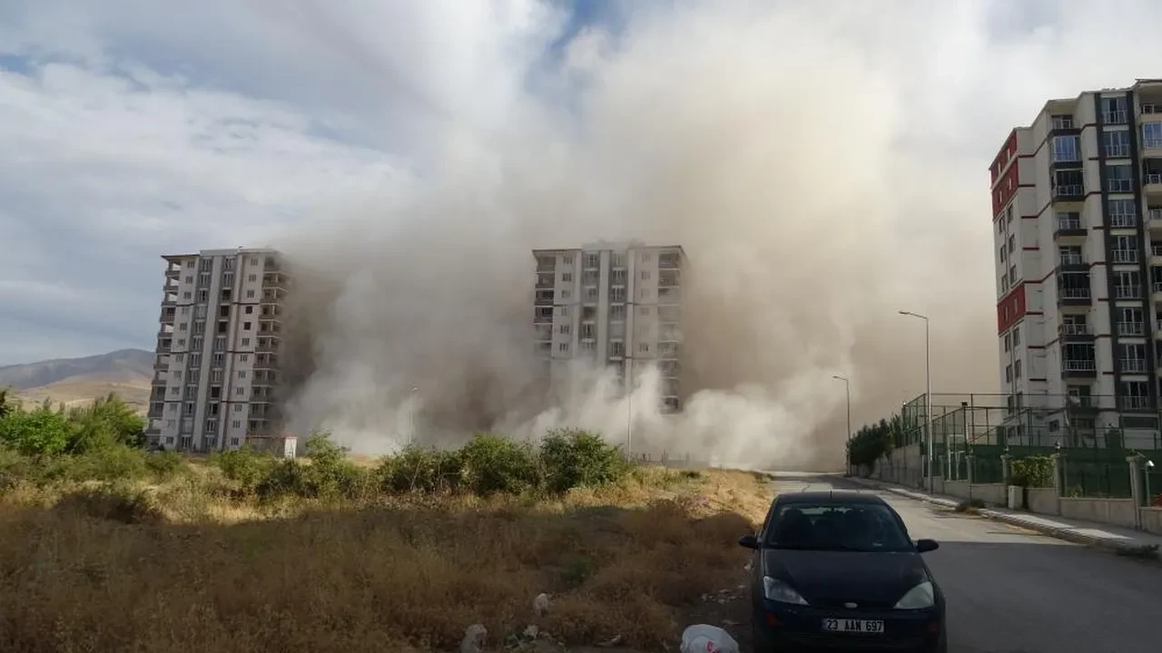 Deprem sonrası kentte alarm! Asbest seviyesi tehlikeli seviyelere ulaştı