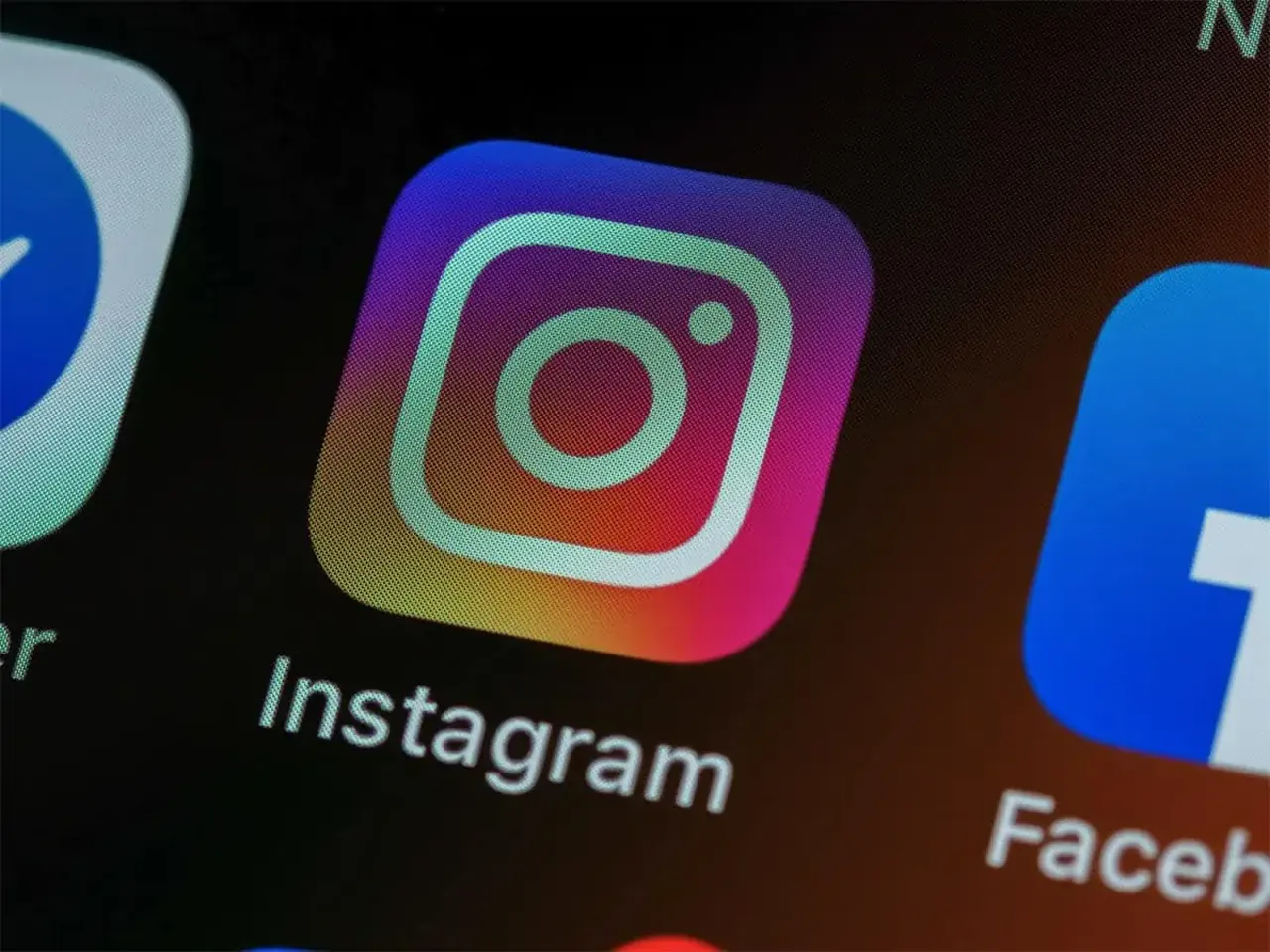 İnstagram Giriş Bilgilerini Silme İşlemi: 2025 Telefon ve PC Instagram Giriş Bilgilerini Cihazdan Kaldırma