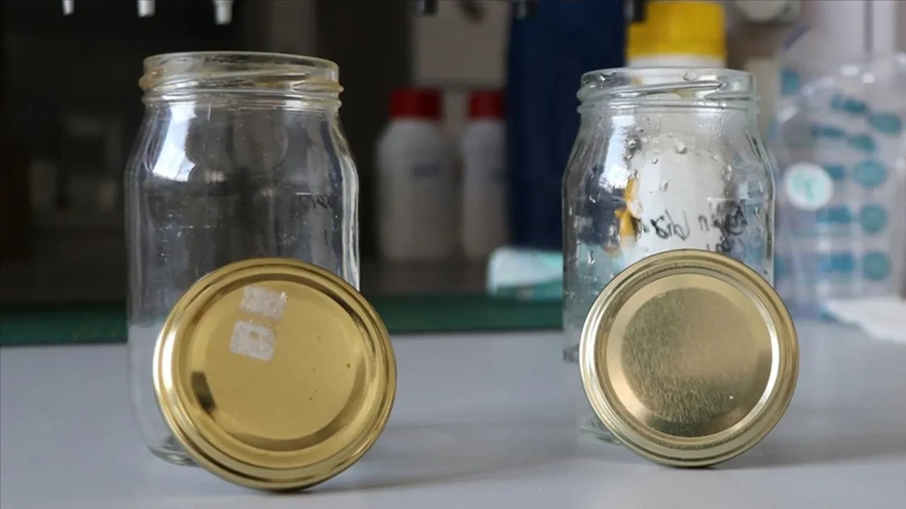 Kavanoz kapakları zehir saçıyor! Geleneksel tat, gizli tehlike: Risk çok yüksek