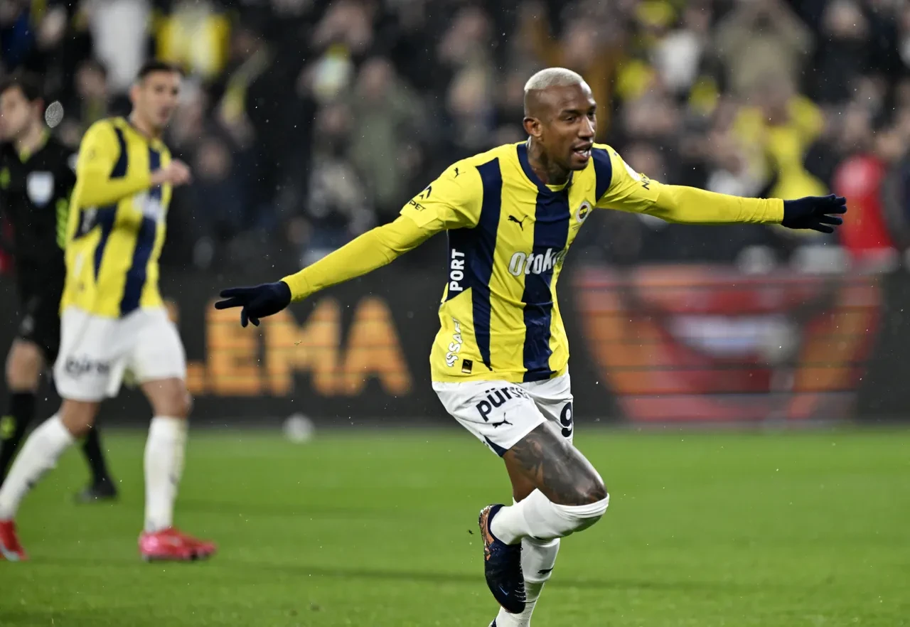 Süper Lig'de 30. hafta tamamlandı: Şampiyonluk yarışında 3 puanlık fark! İşte takımların son durumu...