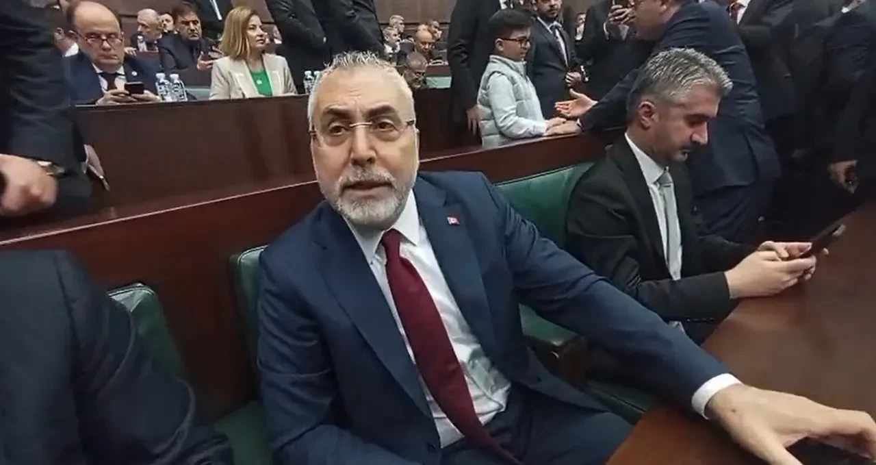 600 bine yakın işçiyi ilgilendiriyor! Toplu sözleşme süreci devam ediyor: Bakan Işıkhan'dan dikkat çeken açıklama geldi