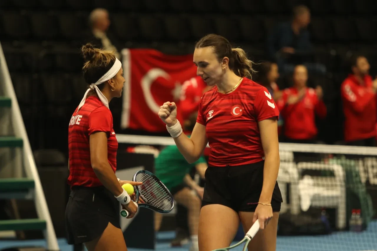 A Milli Kadın Tenis Takımı, Fransa’yı mağlup etti!