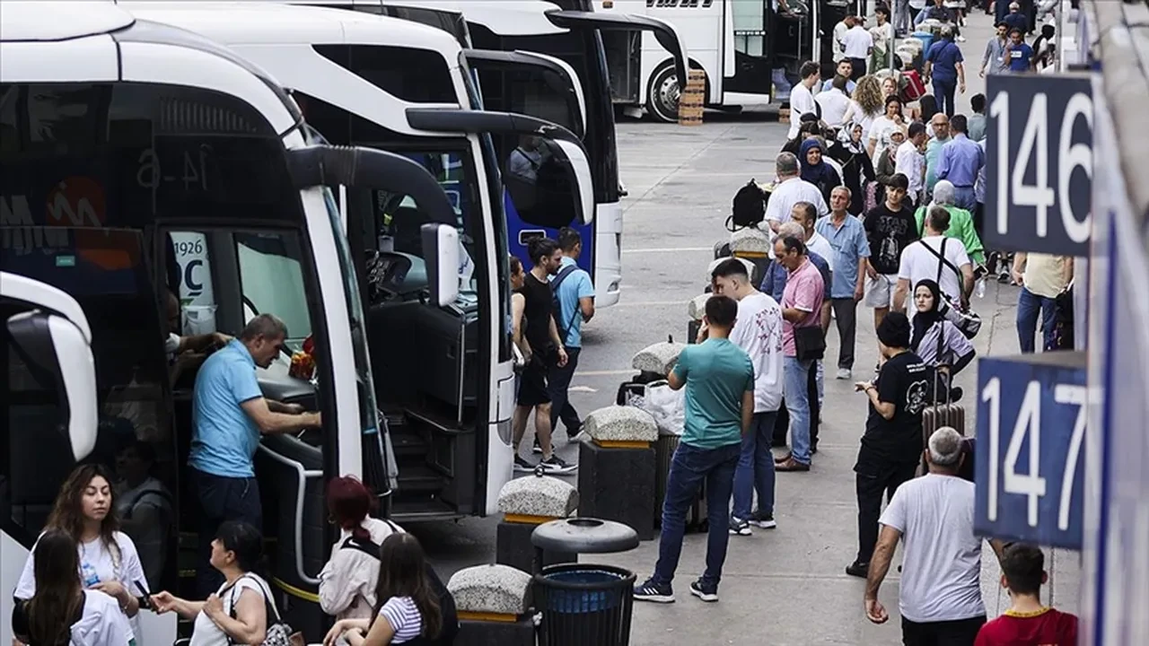 Bakan Uraloğlu duyurdu! Fahiş otobüs biletine 37 milyon lira ceza