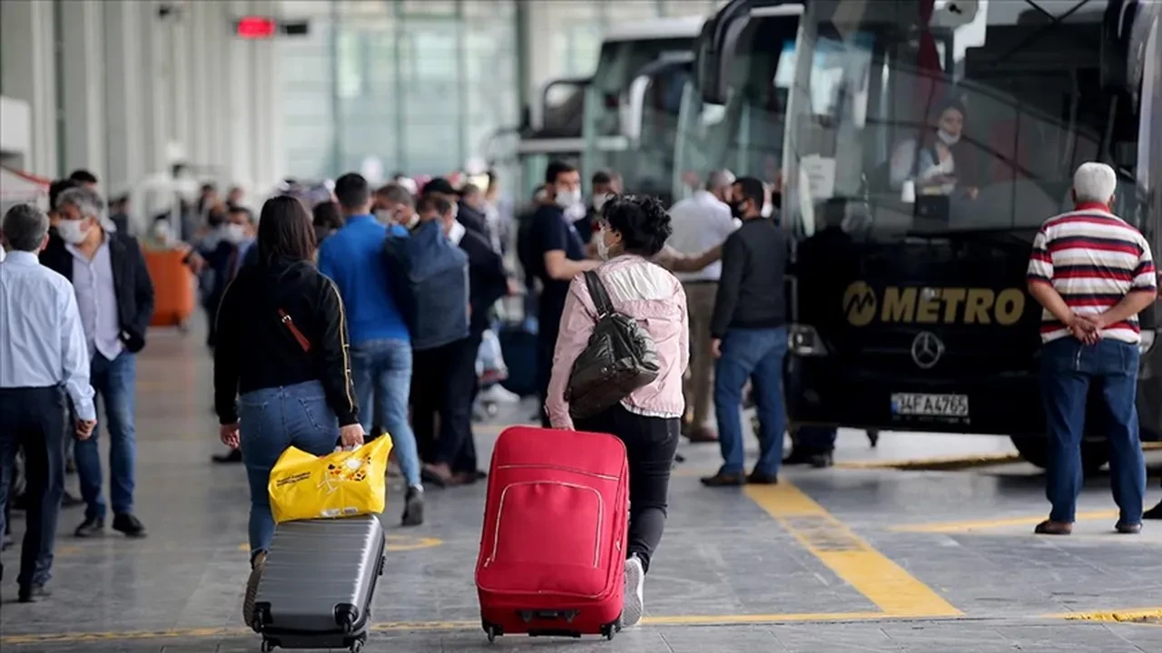 Bakan Uraloğlu duyurdu! Fahiş otobüs biletine 37 milyon lira ceza