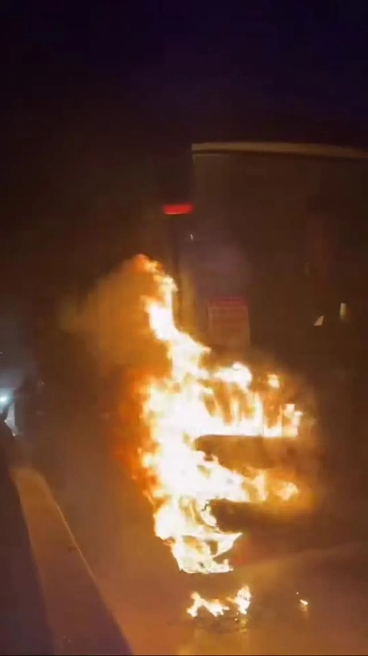 Hatay’da yolcu otobüsünde yangın: Korku dolu anlar!