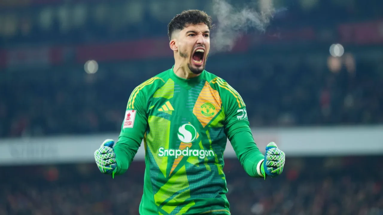 Altay Bayındır için resmi açıklama geldi: Manchester United kritik süreci duyurdu! 