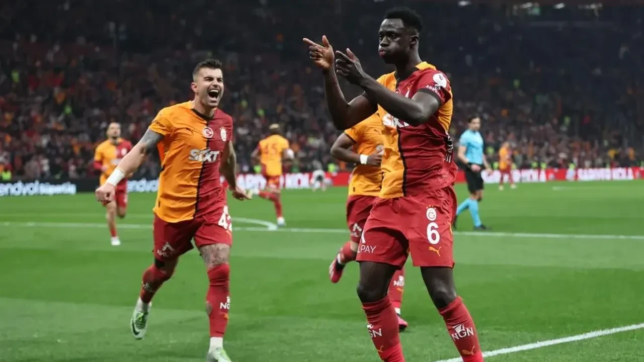Galatasaray'da şampiyonluk yolunda savunma etkisi