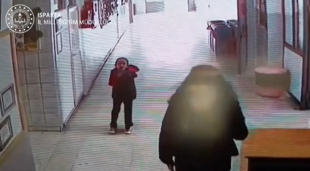 Isparta'da öğretmenden hayat kurtaran müdahale!