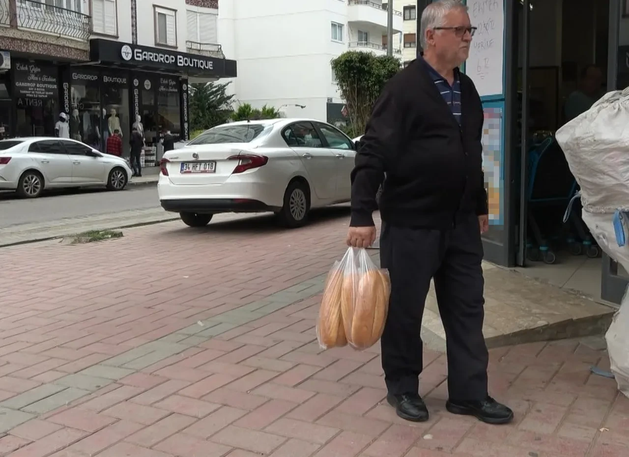 Marketler arasındaki rekabet sofraya yaradı! Ekmek fiyatı 6 TL'ye düştü