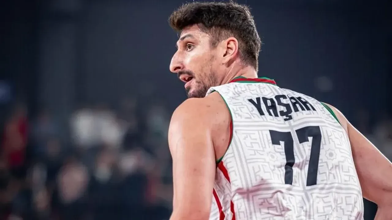 Muhsin Yaşar, nisan ayının en iyi oyuncusu oldu