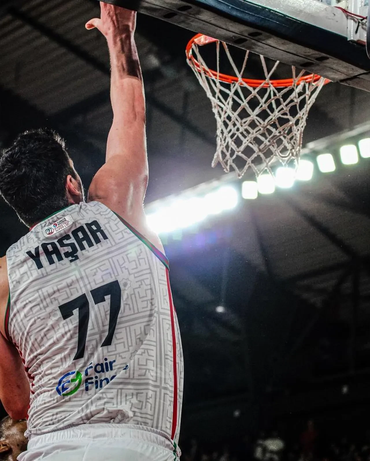 Muhsin Yaşar, nisan ayının en iyi oyuncusu oldu