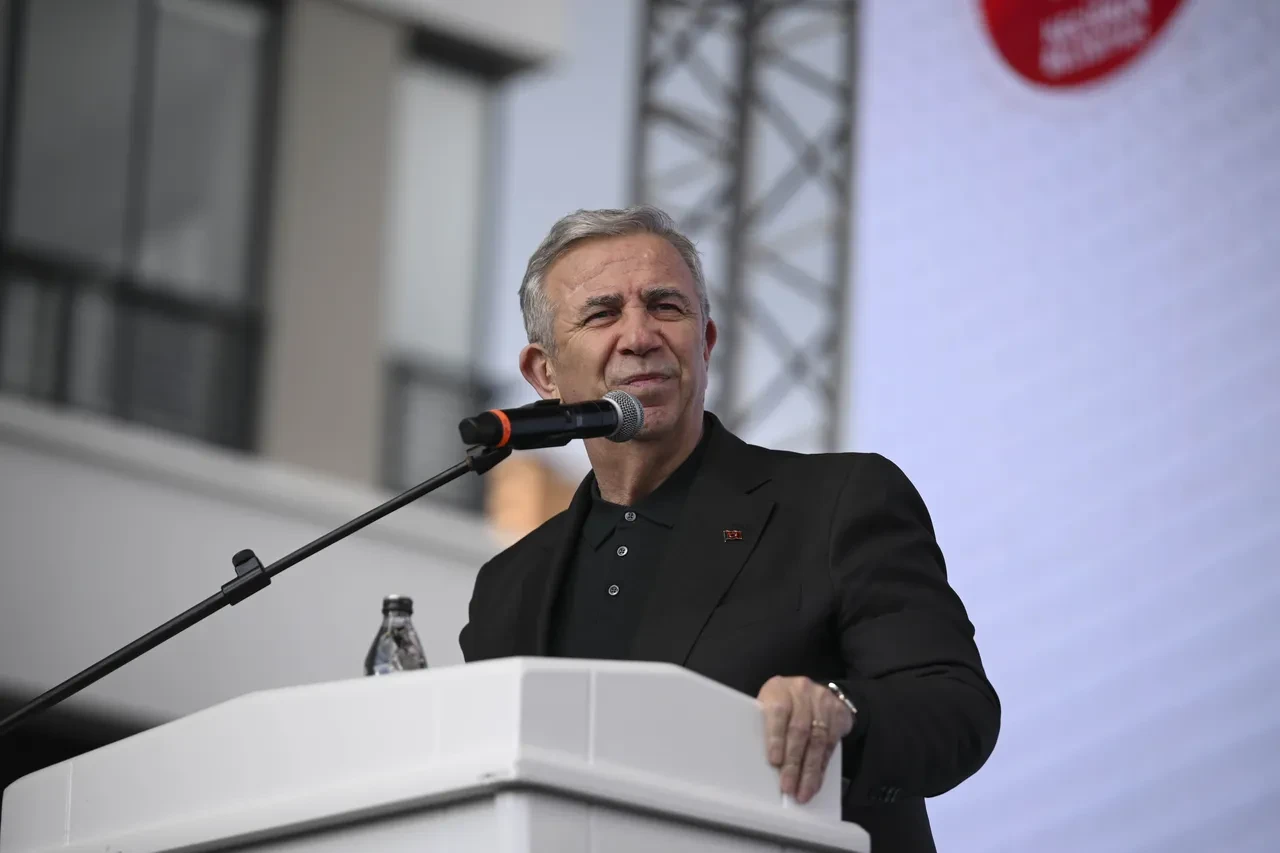 Şamil Tayyar'dan bomba iddia! Özgür Özel'in Mansur Yavaş korkusunu açıkladı: Başka partilerle temasa geçti