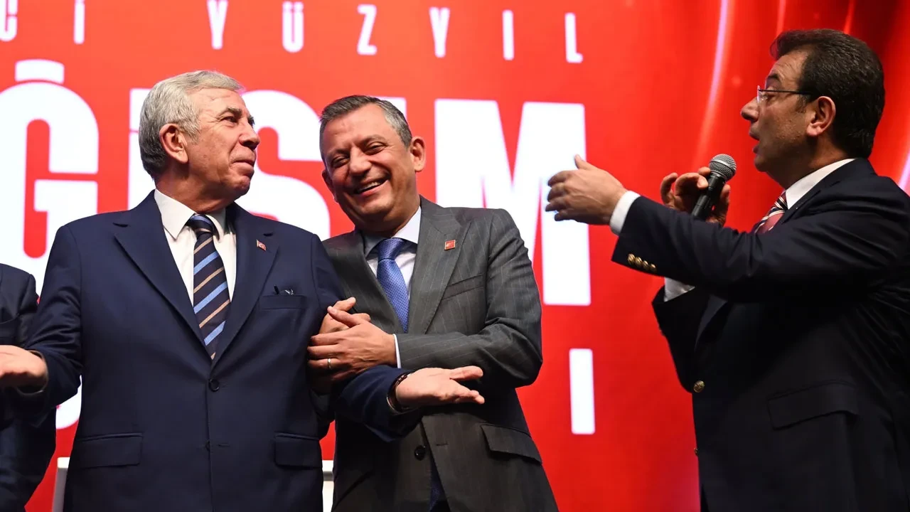 Şamil Tayyar'dan bomba iddia! Özgür Özel'in Mansur Yavaş korkusunu açıkladı: Başka partilerle temasa geçti