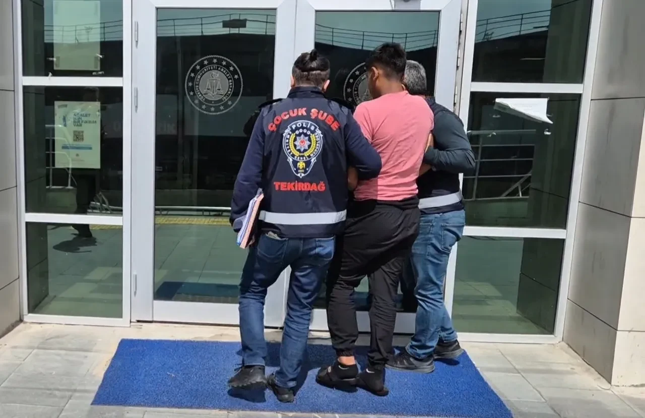 Tekirdağ'da kan donduran vahşet! 14 yaşındaki çocuk komşusunun boğazını kesip altınlarını çaldı