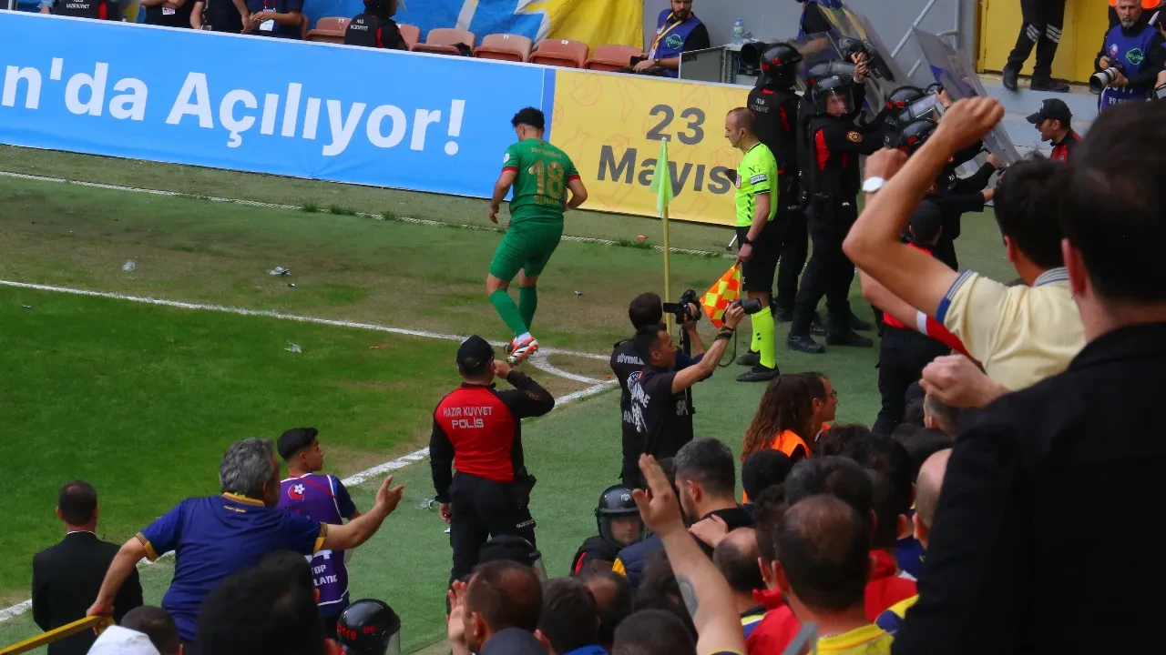 Ankaragücü Amed maçı olaylı başladı! Gerginlik artıyor