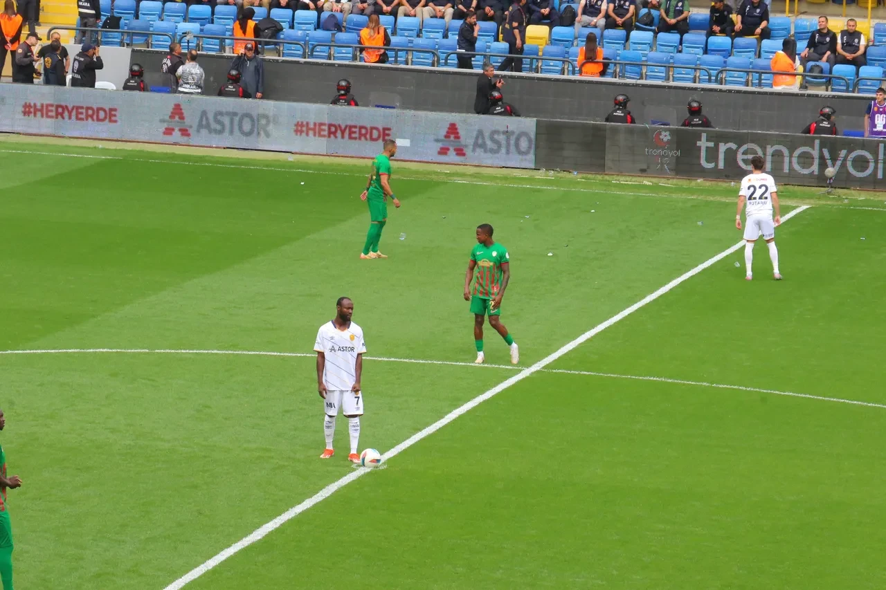 Ankaragücü Amed maçı olaylı başladı! Gerginlik artıyor