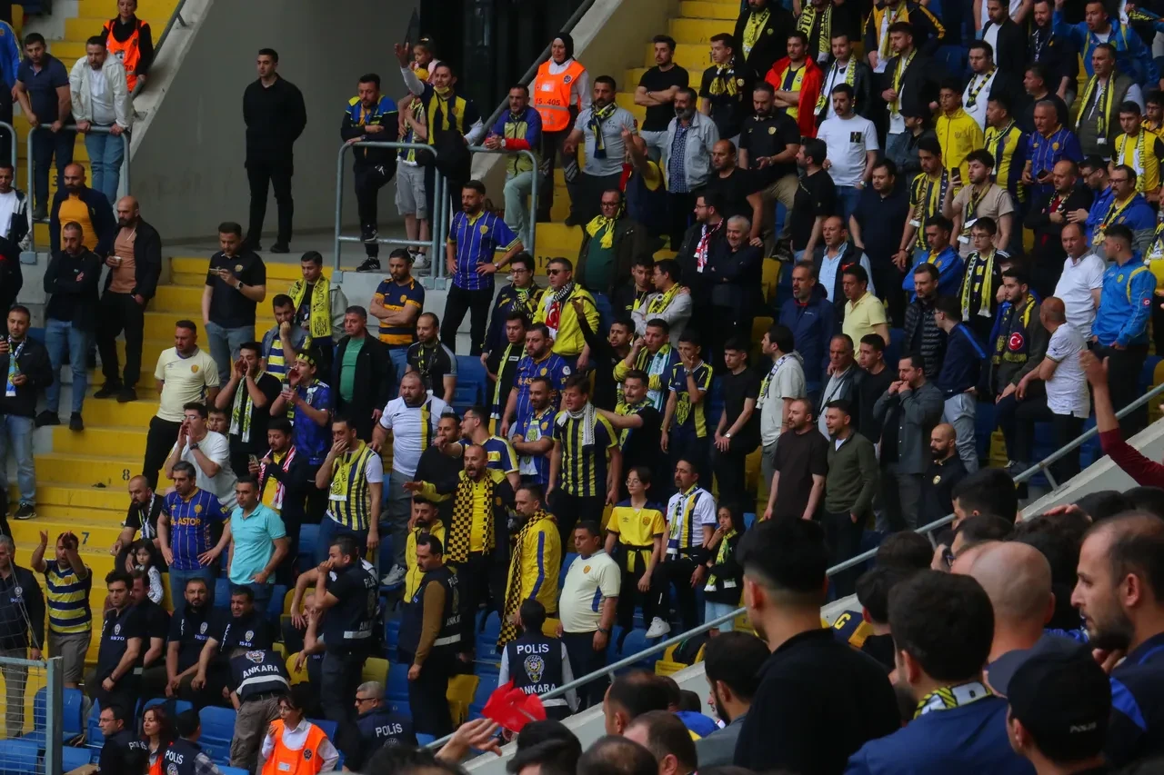 Ankaragücü Amed maçı olaylı başladı! Gerginlik artıyor