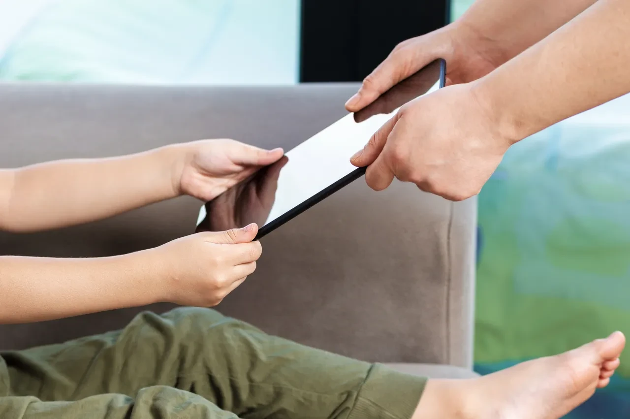 Bakan Göktaş duyurdu! Sosyal medyada Türkiye'ye özgü model! Ebeveynler takip edebilecek