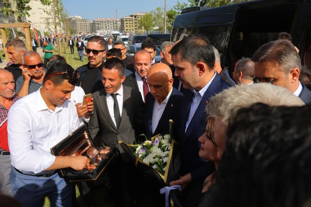 Bakan Kurum'dan net tarih: Yıl sonunda herkes evine kavuşacak