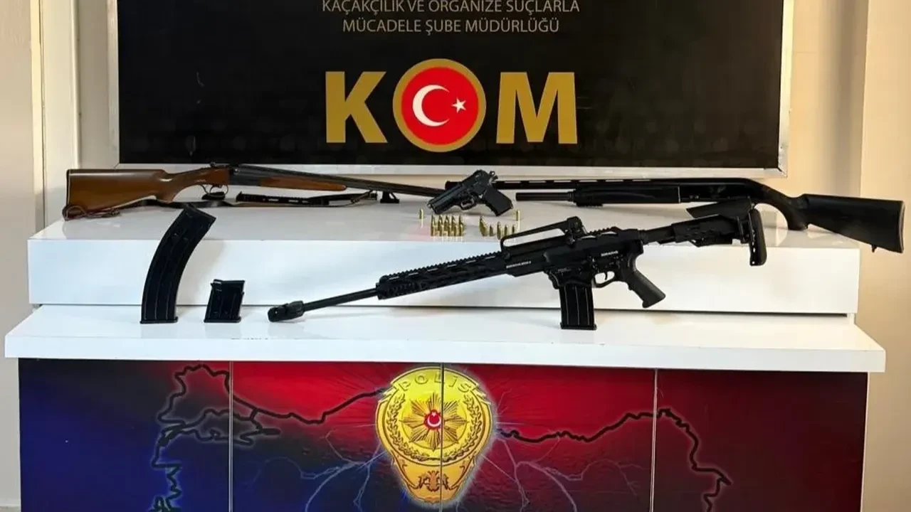 Erzincan’da silah operasyonu; Sosyal medya hesaplarından 2 kişi yakalandı