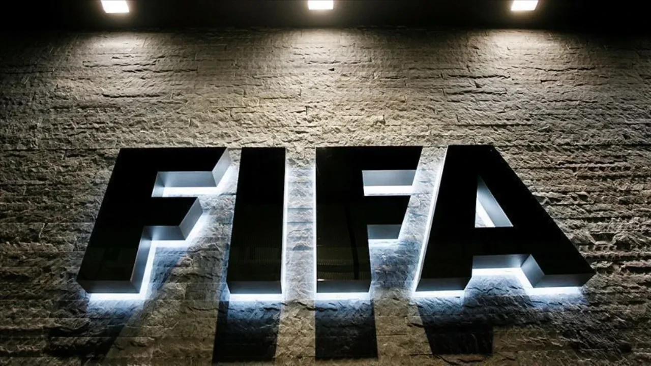 FIFA cezaları 5 kat artırdı! Irkçılığa son