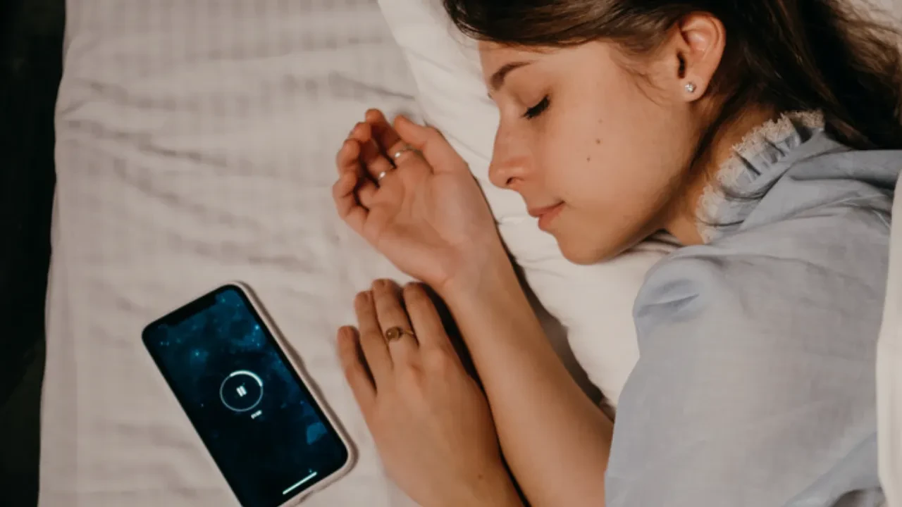 Geceleri telefonu yastığın altına koyanlar dikkat! Bilinmeyen gizli tehlike