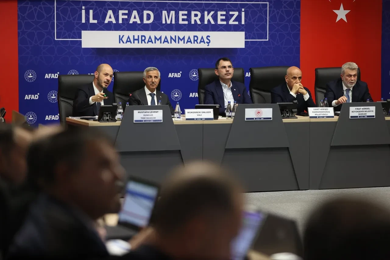 Kahramanmaraş'ta ev ve iş yerleri teslim edildi! Murat Kurum bölgede inceleme yapıyor