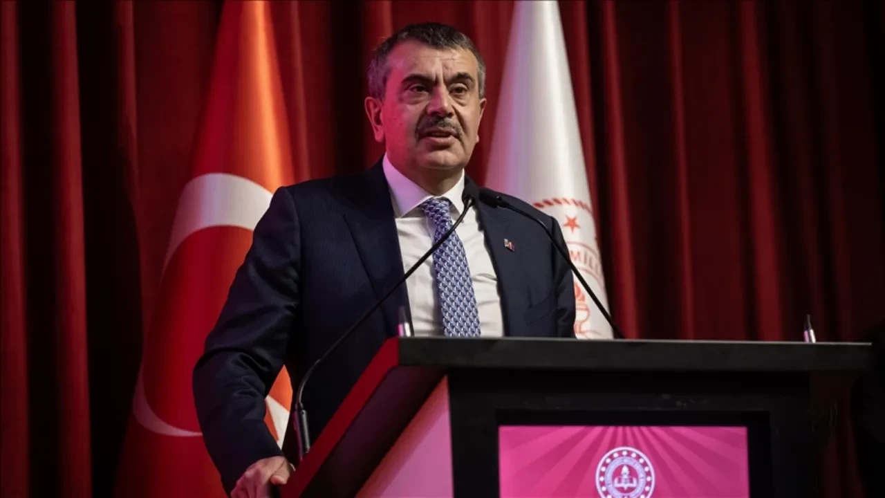 Milli Eğitim Bakanı Yusuf Tekin açıkladı! Eğitimde yapay zeka dönemi