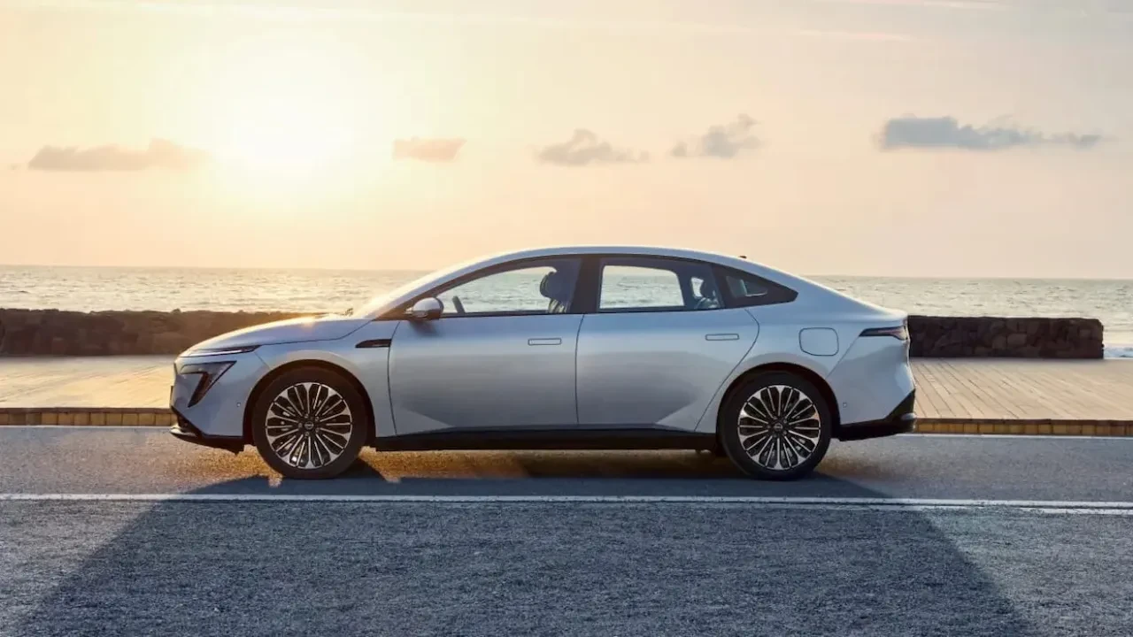 Nissan son anda fren yaptı! 1 milyar dolarlık dev plan çöp oldu